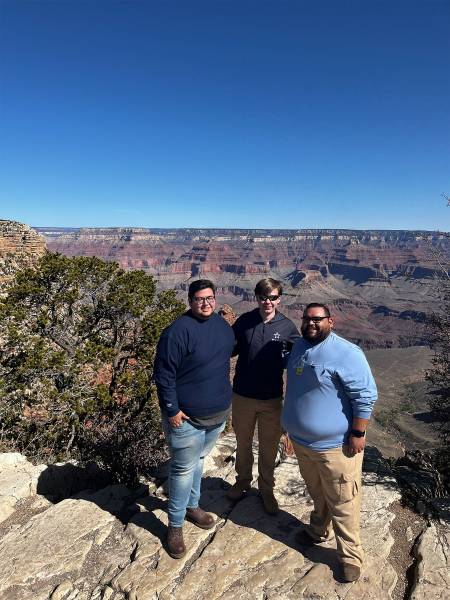 Grand Canyon Cheesin’ Grand Canyon Cheesin'